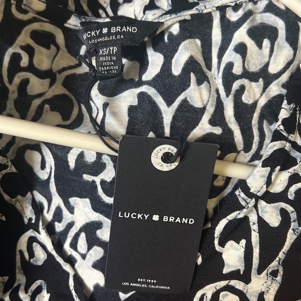 Lucky Brand dressy blouse NWT - Picture 3 of 3